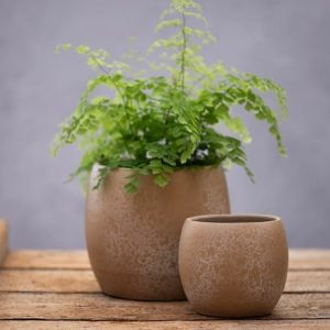 Stone effect round plant pot - light brown