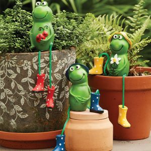 Set Of 3 Frog Plant Pot Hangers