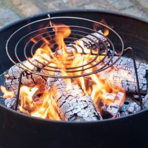 Free standing open fire cooking grill