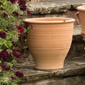 Krios terracotta pot