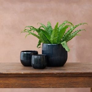 Ribbed round glazed plant pot - dark blue