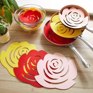 S/14 Rose Design Felt Pan Protectors