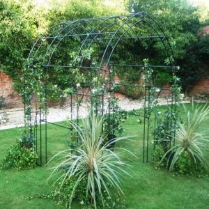 Gothic rose arch tunnel - black