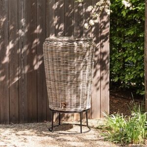 Round rattan water butt